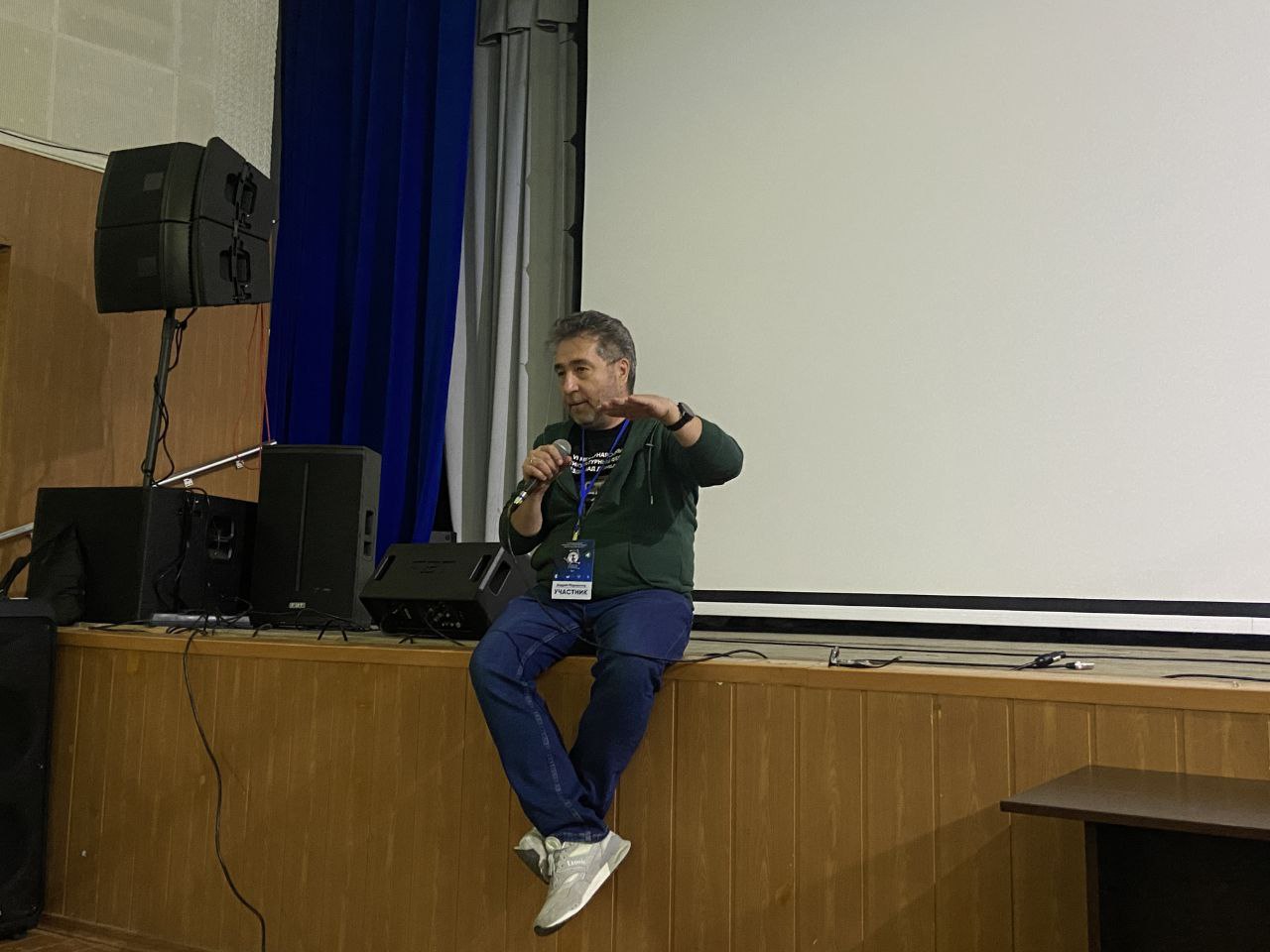 В ДК Мангуш  прошел показ фильма «Реальная сказка» для школьников и студентов из ближайших населенных пунктов и городов.