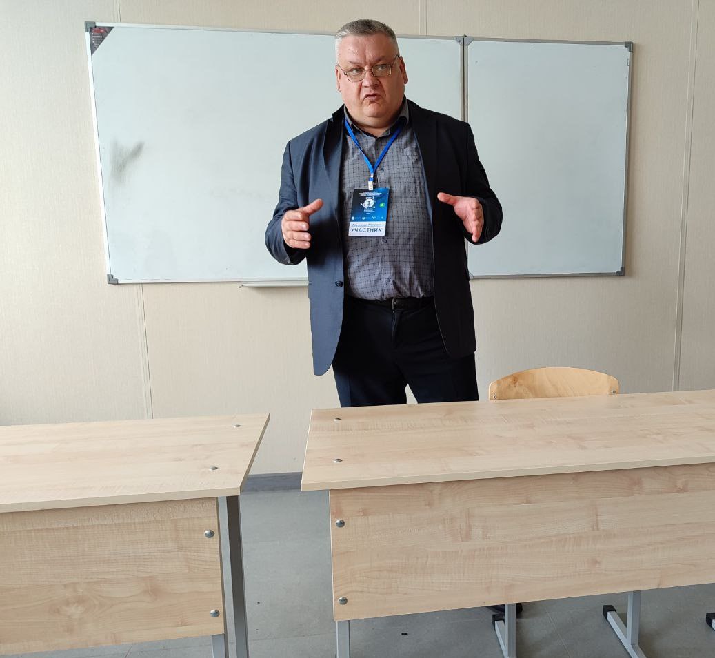 Новые гибридные столкновения обсудил Александр Макушин с участниками фестиваля и мариупольскими студентами